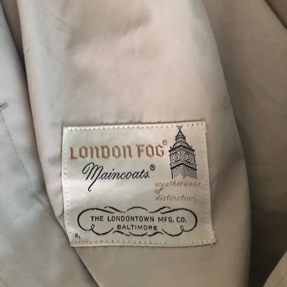 London fog size 6. Very stylish jacket for a smaller frame - Picture 2 of 2
